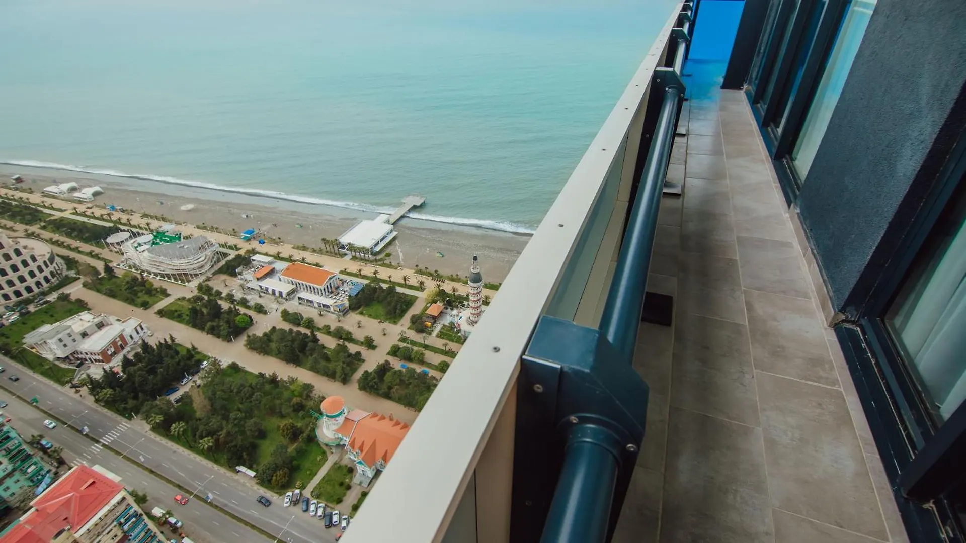 Cozy Stay In Orbi City D Block باتومي 0*,