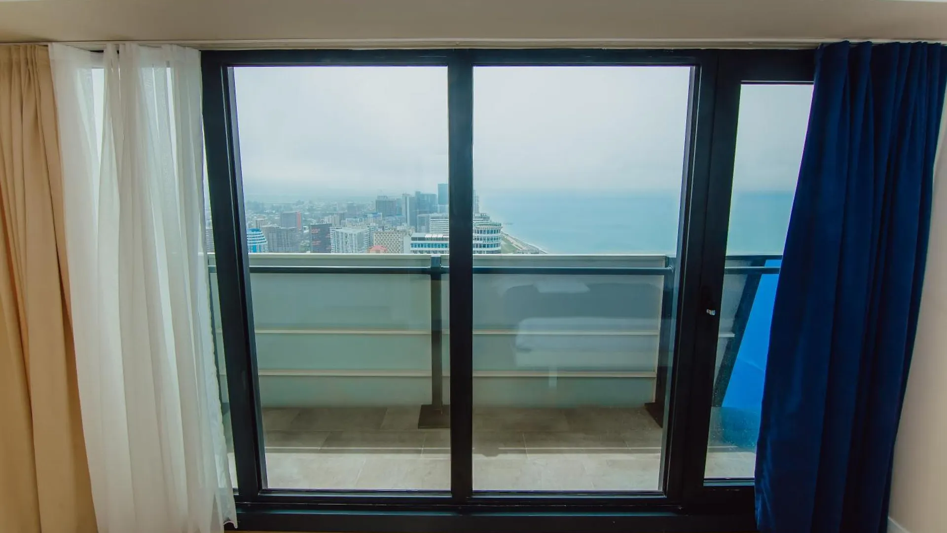 Cozy Stay In Orbi City D Block باتومي 0*,  جورجيا