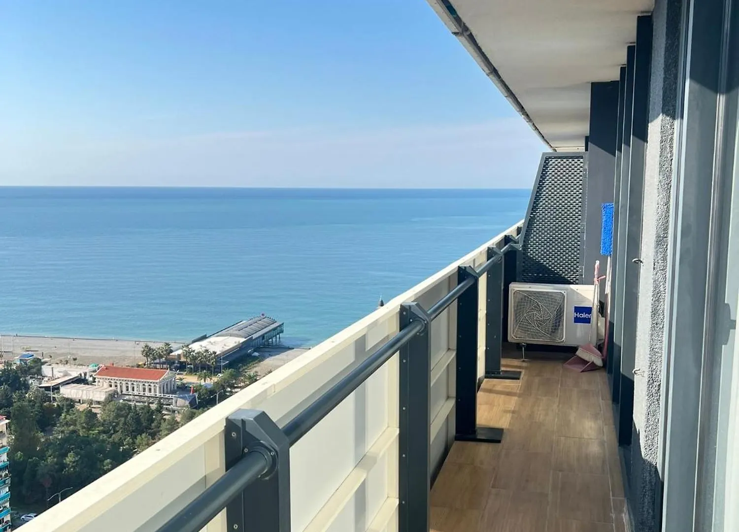 Cozy Stay In Orbi City D Block باتومي شقة