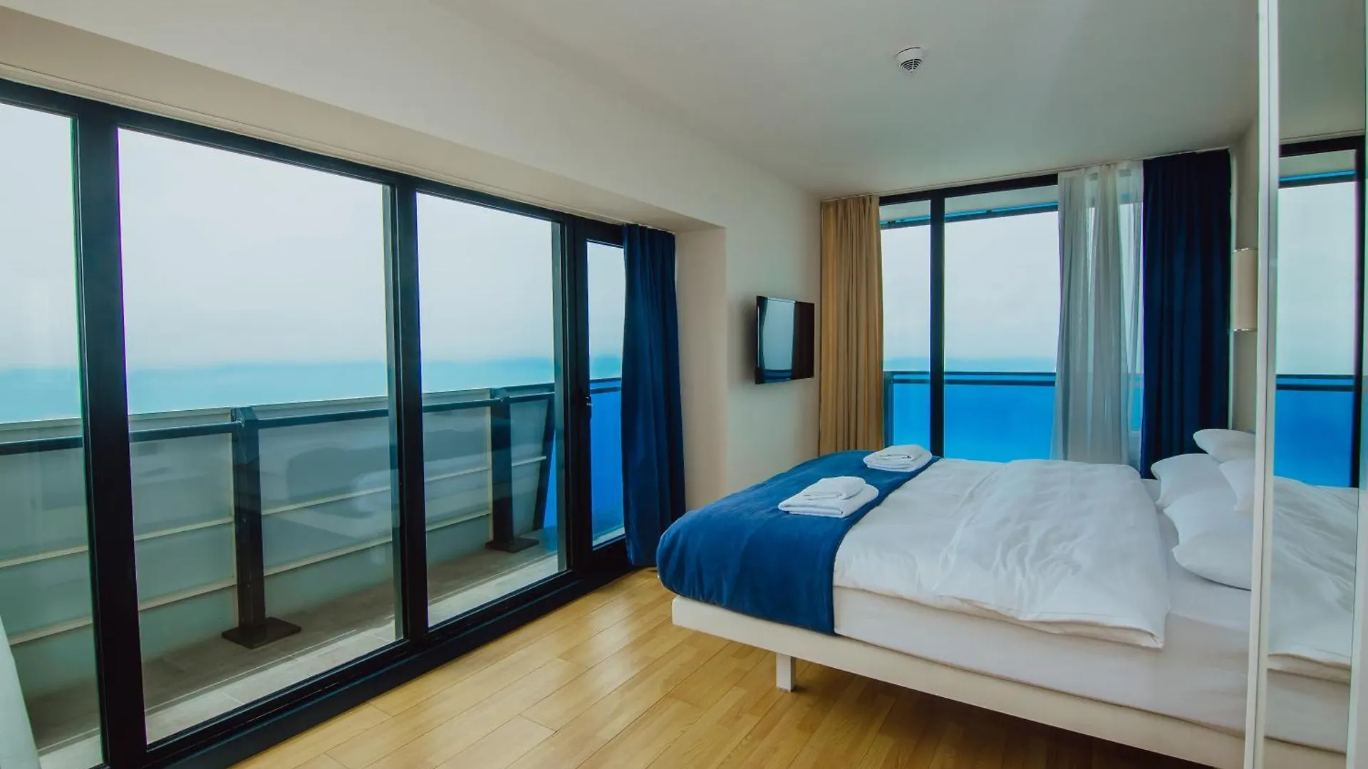 Cozy Stay In Orbi City D Block باتومي